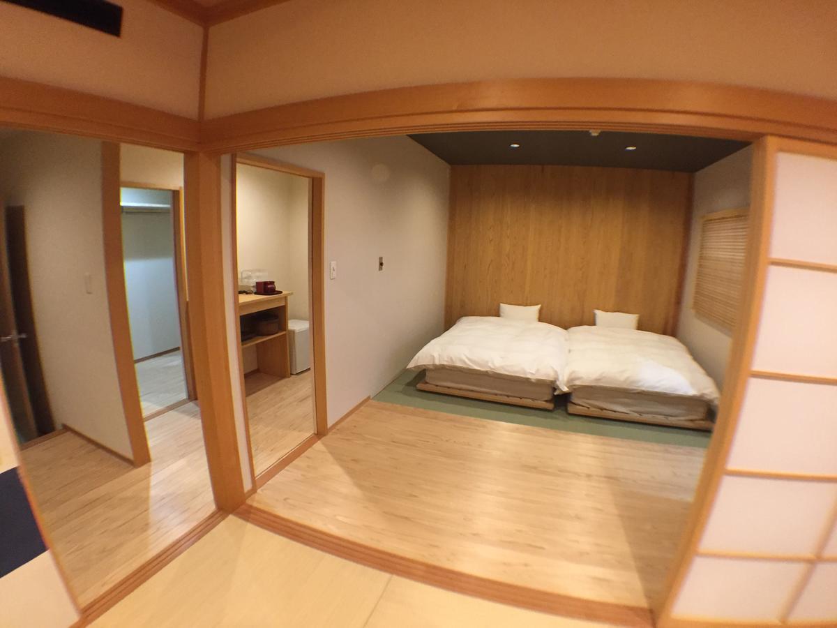 Hokuriku Yamashiro Onsen Hotel Kikyou Кага Экстерьер фото