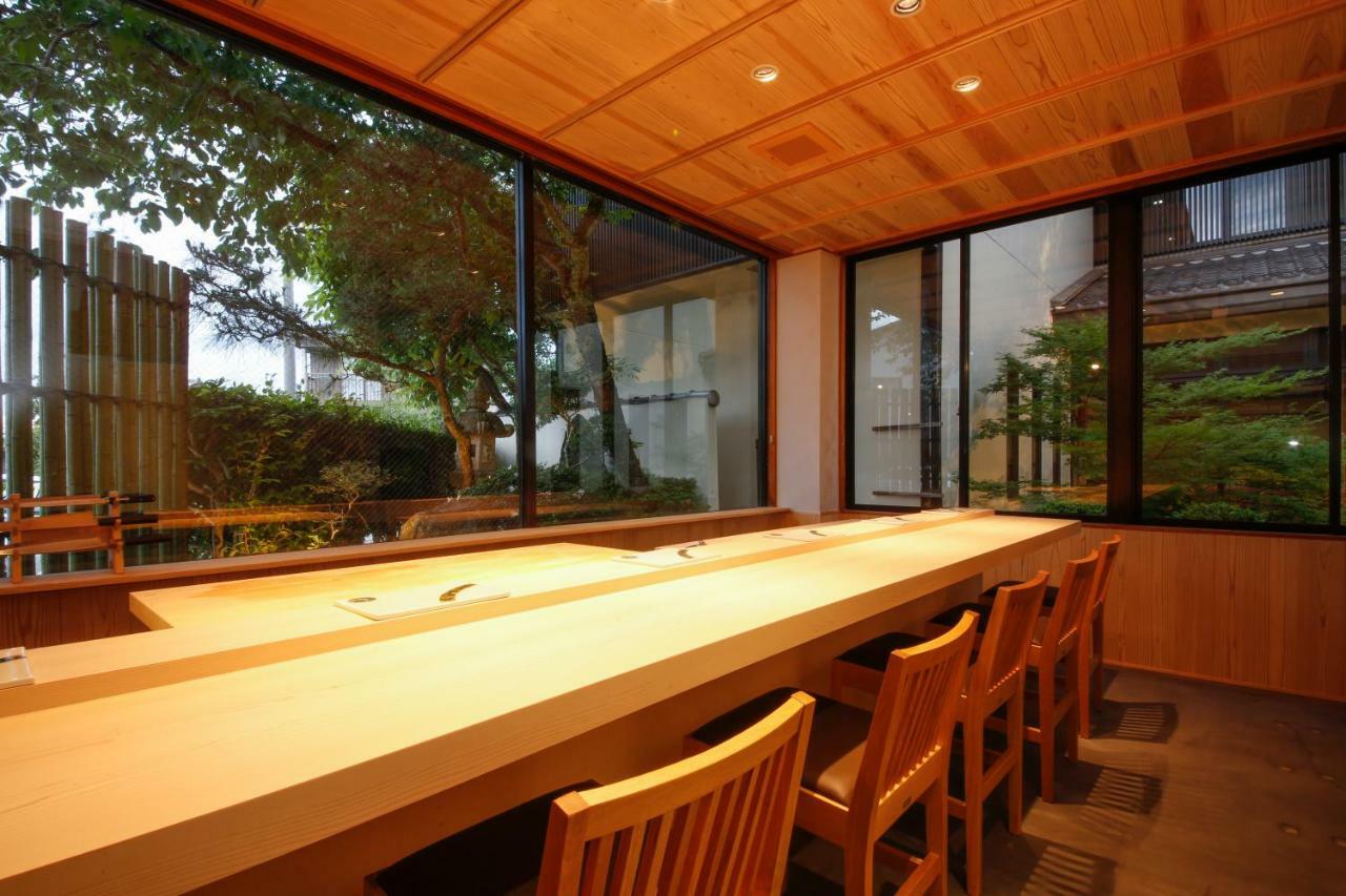 Hokuriku Yamashiro Onsen Hotel Kikyou Кага Экстерьер фото